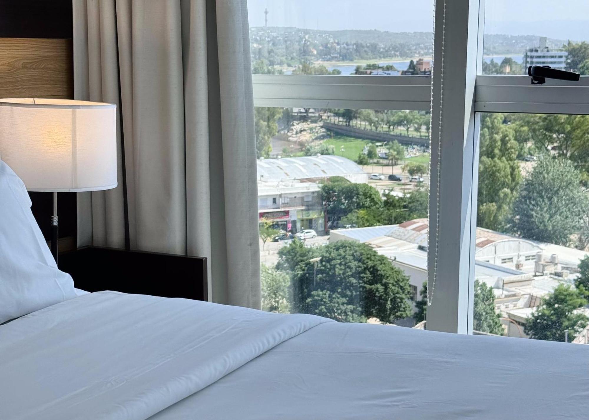 Amérian Carlos Paz&Suites Villa Carlos Paz Kültér fotó