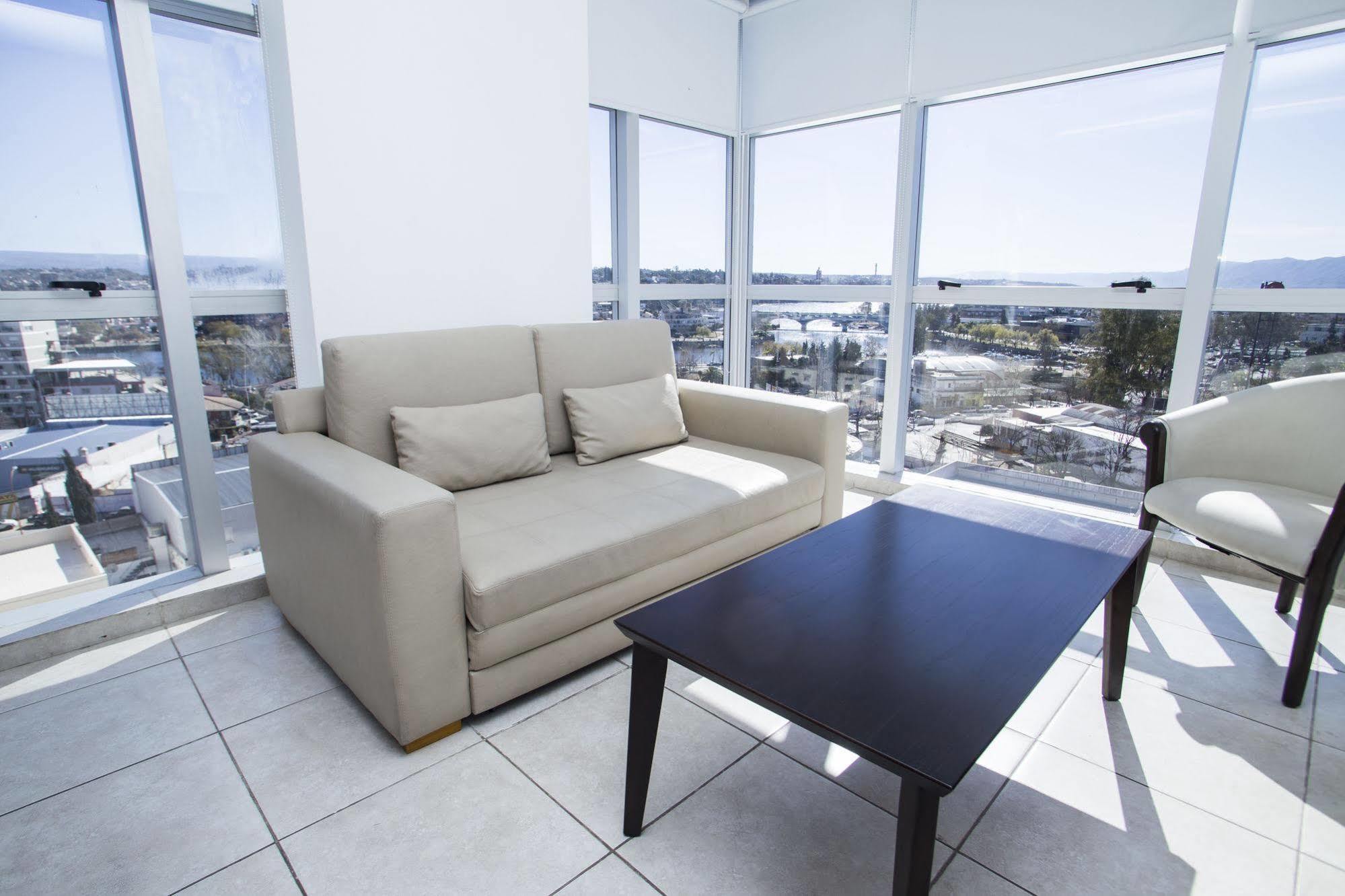 Amérian Carlos Paz&Suites Villa Carlos Paz Kültér fotó